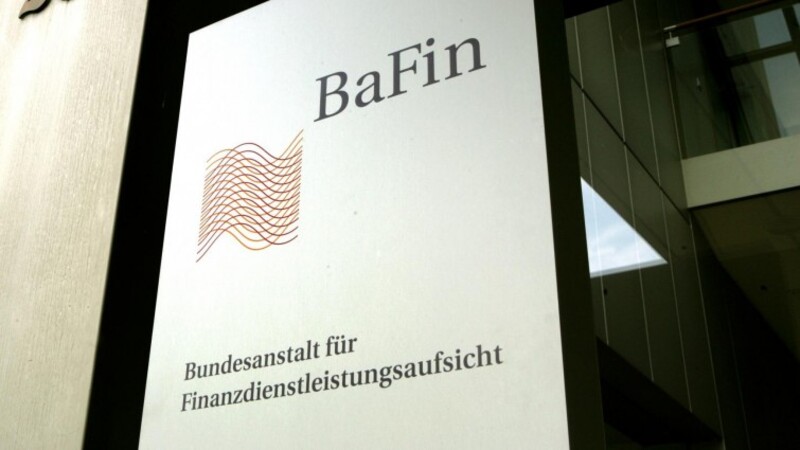 La Autoridad Federal de Supervisión Financiera conocida por su acrónimo BaFin es la autoridad de regulación financiera de Alemania.