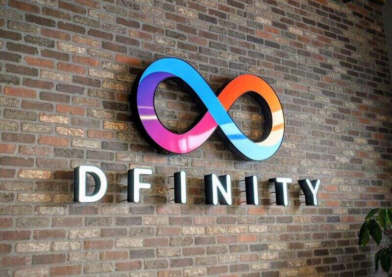 Dfinity defiende su marca ante la gigante Meta Platforms, Inc.