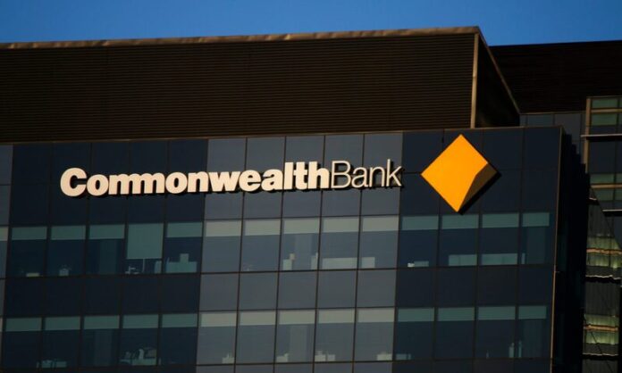 Commonwealth Bank of Australia frena su adopción cripto.