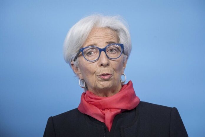 Christine Lagarde dice que el mercado de criptoactivos no tiene valor alguno.