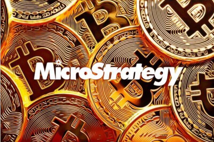 MicroStrategy continúa comprando Bitcoin a pesar de la actual situación del mercado.