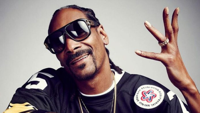Snoop Dogg y Roobet juntos para promocionar criptoapuestas.